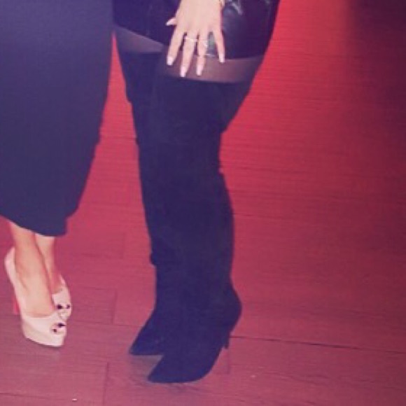 Thigh high faux suede boot - Picture 5 of 6